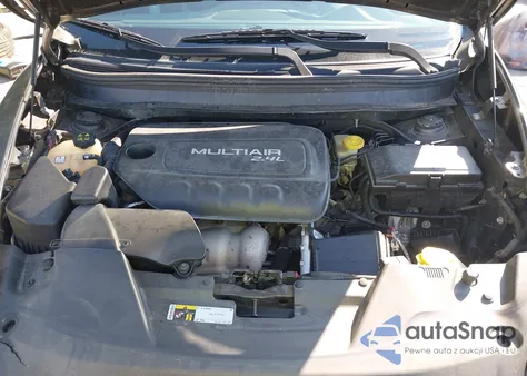 2014 Jeep Cherokee Latitude z USA, uszkodzony, nr VIN 1C4PJMCBXEW184755